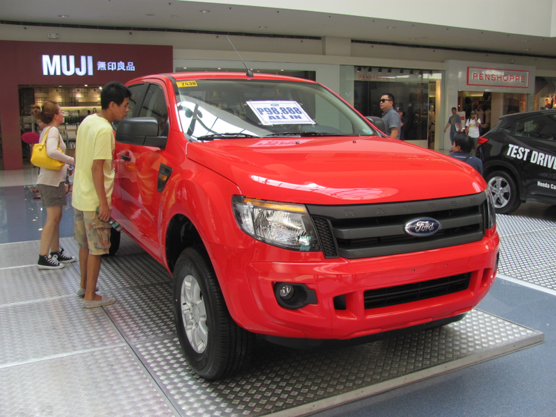 Illustration for article titled I Fondled The New Stick Shift Filipino Ford Ranger